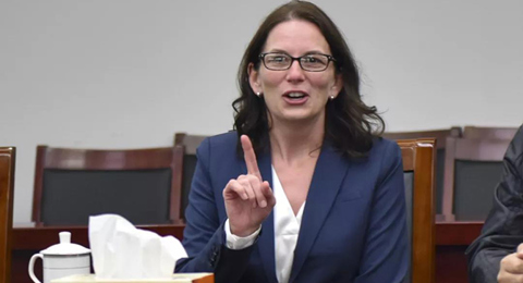 买球（中国）姊妹花  中加友谊长