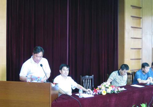 买球开户七届四次教职工代表大会开幕