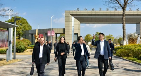 区教体局领导莅临通州中学开展调研指导工作